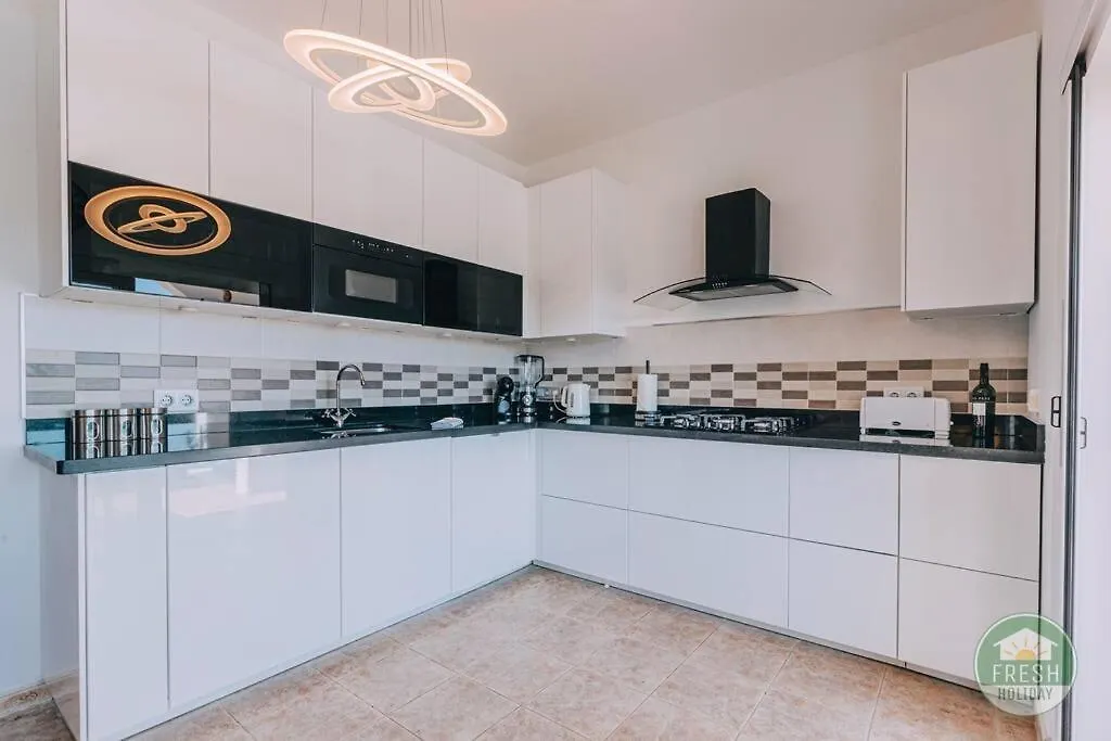 Casa Wood - Family Holiday Villa With Pool Viñuela 0*,  Spanyolország